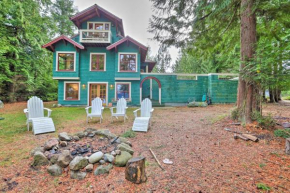 Lopez Island Hideaway with Coastal Views and Deck